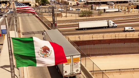 Las aduanas estadounidenses mantendrán el no cobro de este arancel si los productos importados desde México o Canadá cumplen con las reglas de origen del tratado comercial de América del Norte (T-MEC).

Para más información del tema, visita: https://www.eleconomista.com.mx/empresas/canada-mexico-quedan-exentos-aranceles-reciprocos-donald-trump-20250402-753193.html 

¡Síguenos en nuestras redes sociales para mantenerte informado!

Twitter: https://twitter.com/eleconomista 
Facebook: https://www.facebook.com/ElEconomista.mx
Instagram: https://www.instagram.com/eleconomistamx
LinkedIn: https://www.linkedin.com/company/el-economista/

#ElEconomista #EETV